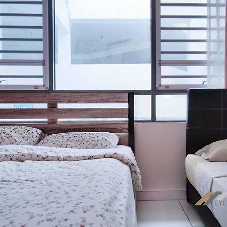 Marina Times Square Homestay By Evernent Miri Dış mekan fotoğraf
